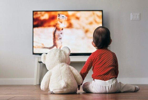 baby watch tv