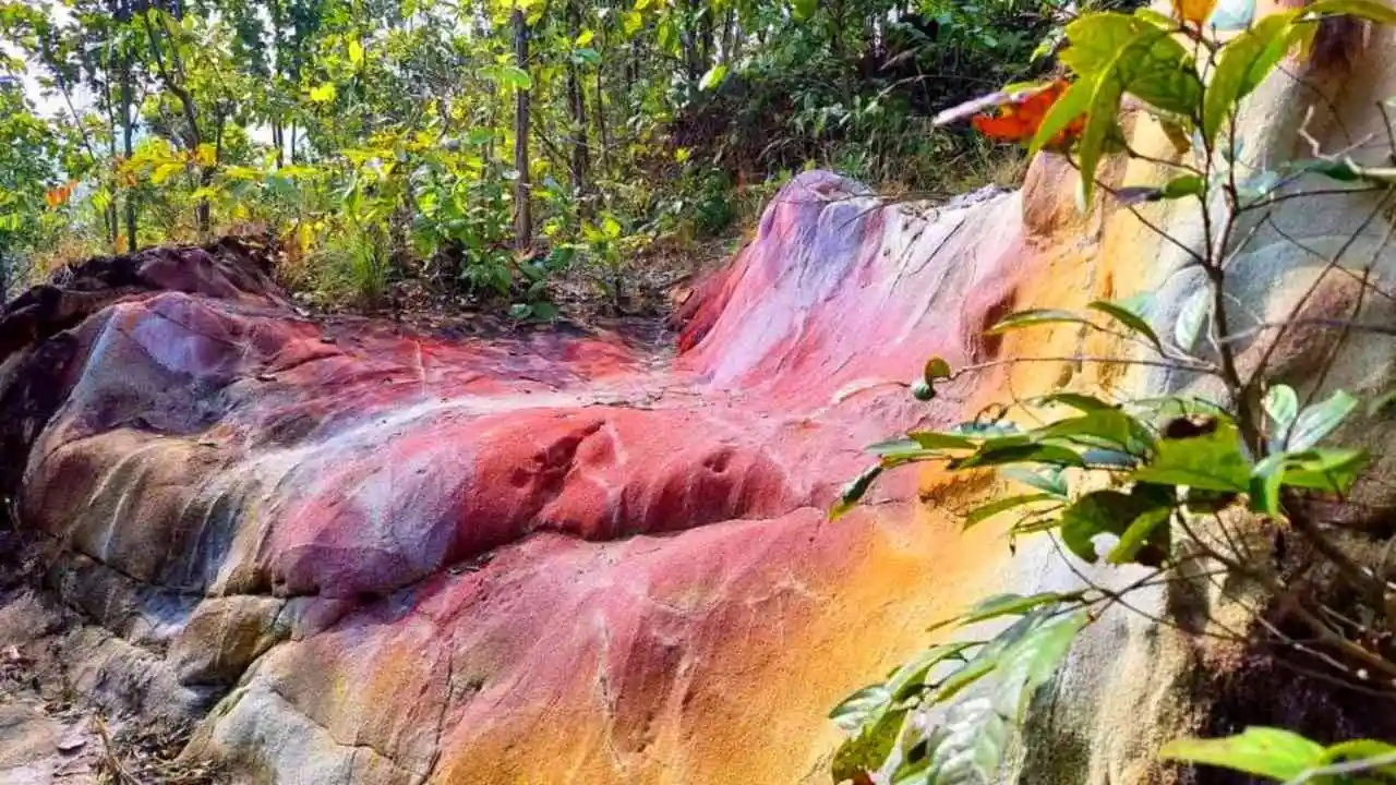 belpahari-colorful-hill