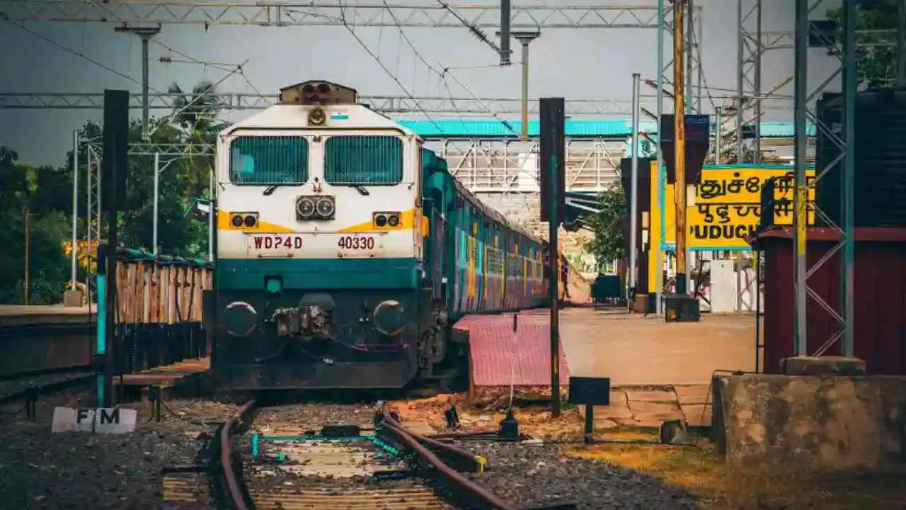 indian-train