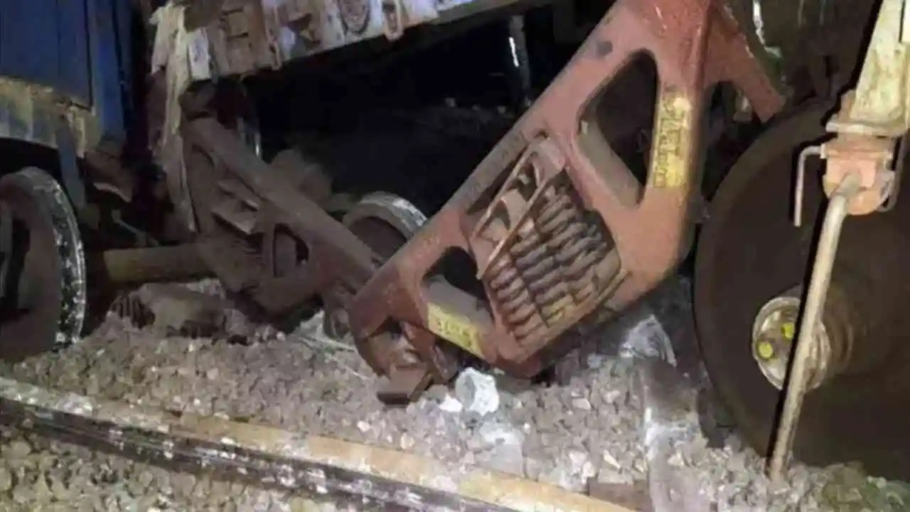 telangana-goods-train-accident